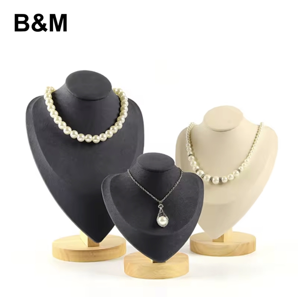 B&M Portrait necklace display stand with microfiber