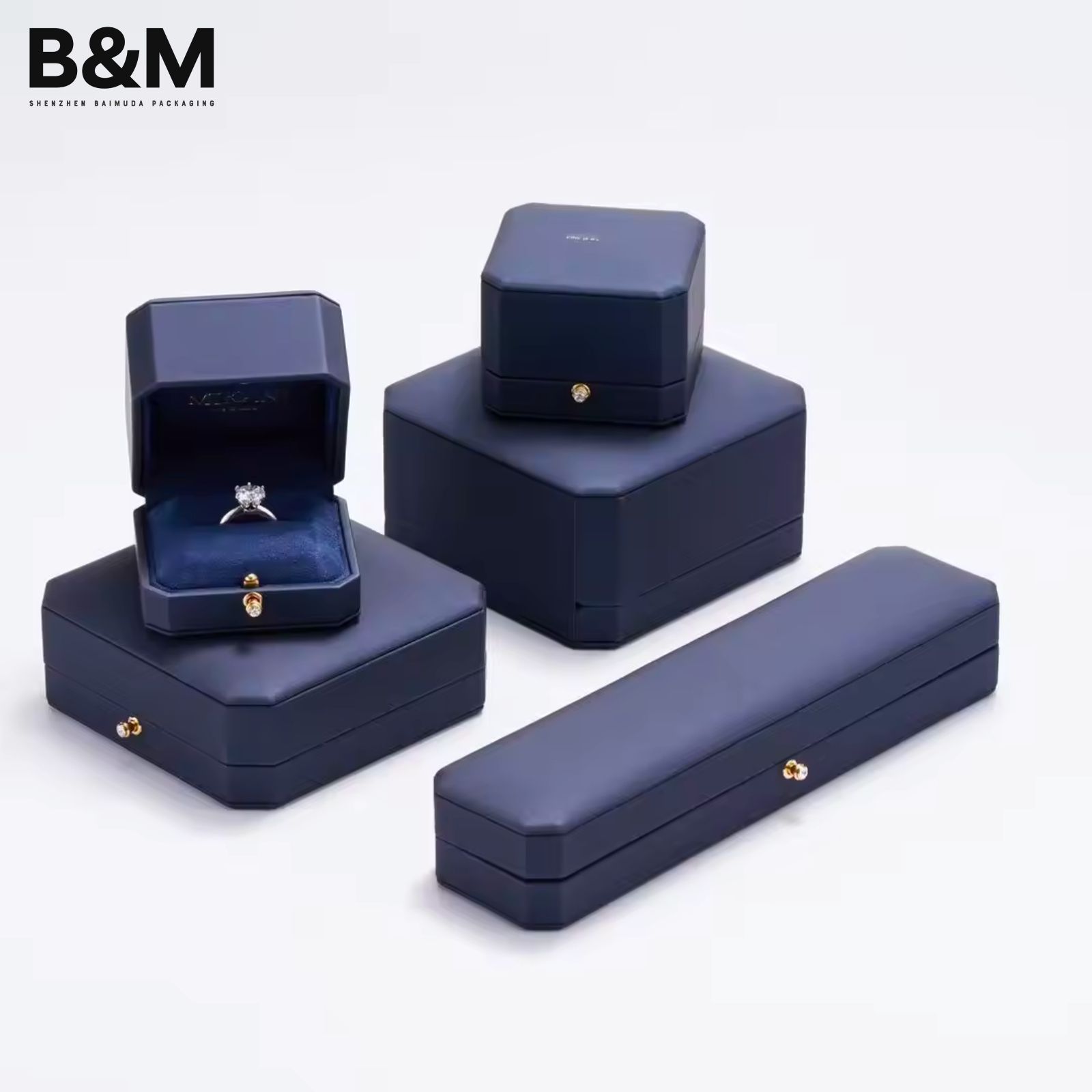 B&M Custom PU Leather jewelry plastic box- with microfiber inset